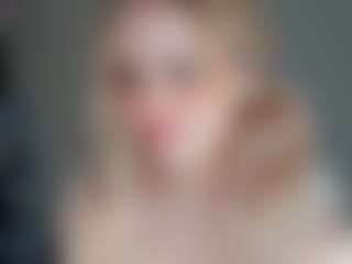 LeanaPenticoff's Live Sex Cam Show
