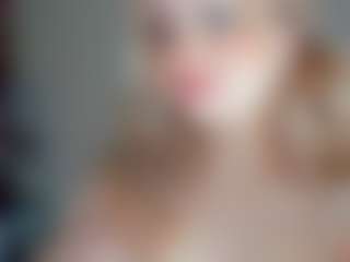 LeanaPenticoff's Live Sex Cam Show