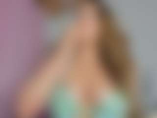 lia-velerth's Live Sex Cam Show