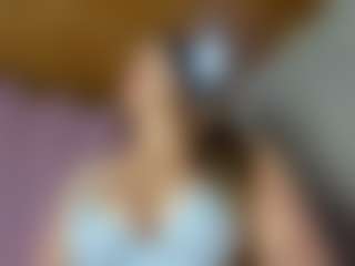 Live cam show with lia-velerth - Body Massage on Camsoda