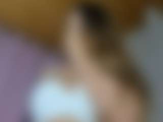 lia-velerth's Live Sex Cam Show