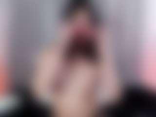 Live cam show with PimkyBunny - Thin on xDating