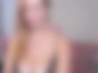 Live cam show with Sonia - Skinny on Camsoda