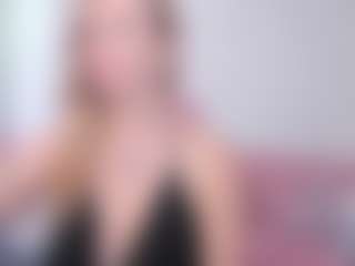 Live cam show with Sonia - Spy MILF on Camsoda