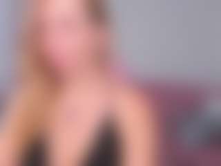 Live cam show with Sonia - Big Tits MILF on Camsoda