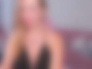 Live cam show with Sonia - New Small Tits on xblisslive.com