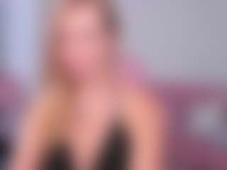 Live cam show with Sonia - Spank Blonde Hair on Camsoda
