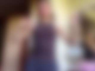 Live cam show with TemekaRoskowinski - Ass Clapping on xDating