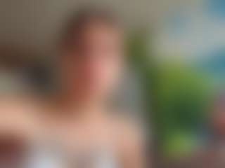 Live cam show with TemekaRoskowinski - Green Eyes on Mixed Magazine Live