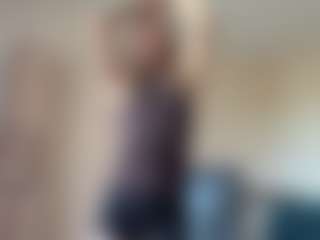 Live cam show with TemekaRoskowinski - Athletic Small Tits on Uber Horny