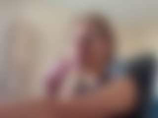 Live cam show with TemekaRoskowinski - Average on Camsoda