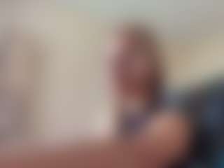 Live cam show with TemekaRoskowinski - Nipple Piercings on Camming Site