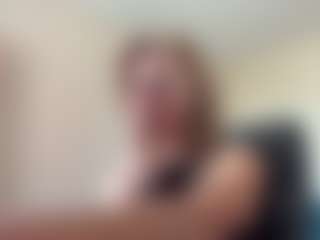Live cam show with TemekaRoskowinski - Nipple Piercings on Dare Cams