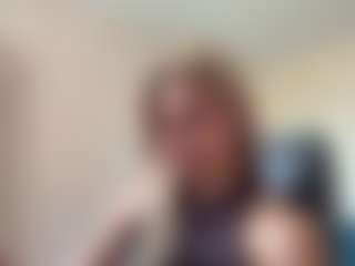 Live cam show with TemekaRoskowinski - Average on Camsoda