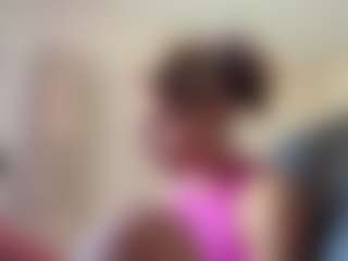 Live cam show with TemekaRoskowinski - Nipple Piercings on SpunkLive
