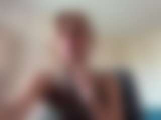 Live cam show with TemekaRoskowinski - Normal on CamClone