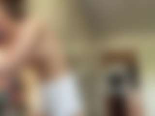 Live cam show with BrunaChamers - Cute on Camsoda
