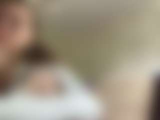 Live cam show with BrunaChamers - Doggy on SquirtSoMuch