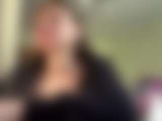 Live cam show with BrunaChamers - Moaning on sexylive.show