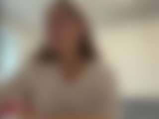 Live cam show with BrunaChamers - Doggy on fapnchat