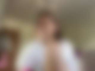 Live cam show with BrunaChamers - Moaning on hrnylive.com
