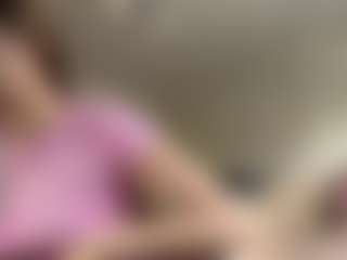 Live cam show with BrunaChamers - Spank on Camsoda
