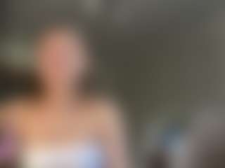Live cam show with BrunaChamers - Doggy on nudelive.tv