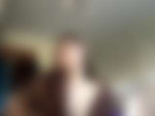 Live cam show with BrunaChamers - Moaning on SinfulBabes