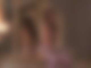 Live cam show with CarrieCapezzuto - Mature on Pornisteam.com