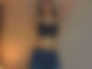 Live cam show with CarrieCapezzuto - Mature on hrnylive.com