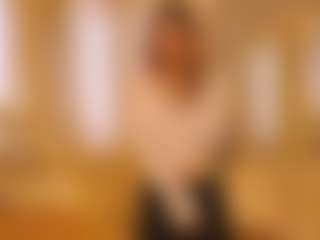 Live cam show with CarrieCapezzuto - Thin on Camsoda