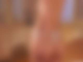 Live cam show with CarrieCapezzuto - College Mature on livesuperchat.net