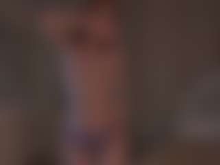 Live cam show with CarrieCapezzuto - Mature on SinfulBabes