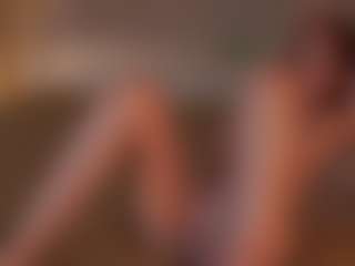 Live cam show with CarrieCapezzuto - Bedroom on camwithhim.com