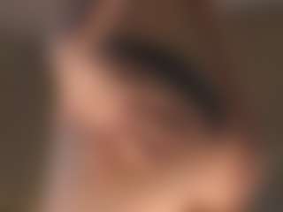 Live cam show with CarrieCapezzuto - Middle Aged on Camsoda