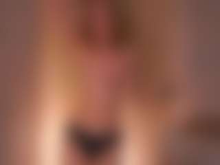 Live cam show with CarrieCapezzuto - Moaning on Camsoda