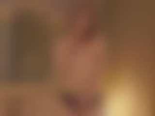 Live cam show with CarrieCapezzuto - Upskirt on Camsoda