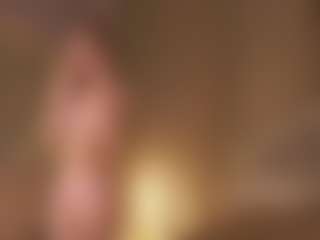 Live cam show with CarrieCapezzuto - Middle Aged on Dolls Live