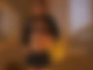 Live cam show with CarrieCapezzuto - Middle Aged on 1on1-livenow