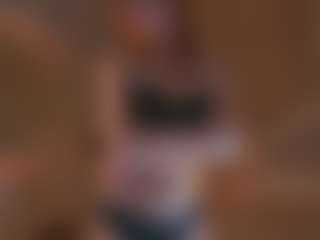 Live cam show with CarrieCapezzuto - Red Hair on luckytryst.com