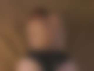 Live cam show with CarrieCapezzuto - Camel Toe on CamClone