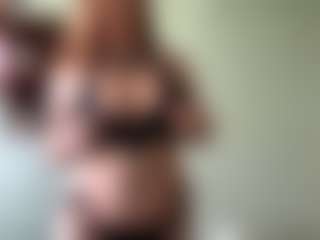 Live cam show with MaricruzWeisbrod - Granny on CamwithHer