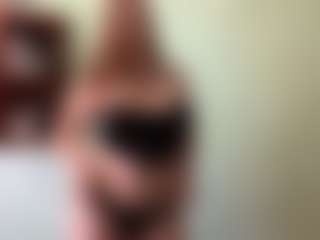 Live cam show with MaricruzWeisbrod - Granny on livesuperchat.net