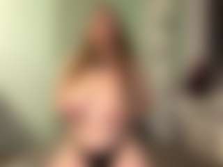 Live cam show with MaricruzWeisbrod - Striptease Granny on Chatstar