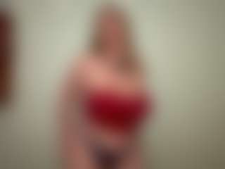Live cam show with MaricruzWeisbrod - Granny Squirt on LiveSexCams6