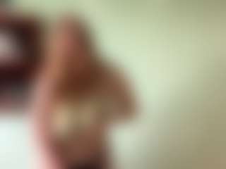 Live cam show with MaricruzWeisbrod - Striptease Granny on EXY