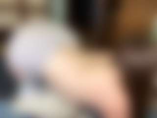 Live cam show with MaricruzWeisbrod - Granny Squirt on TeamSkeetLive