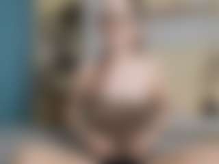 MonyHikari's Live Sex Cam Show