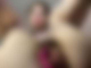 Live cam show with RebeLuvNoir - Flashing on Camsoda