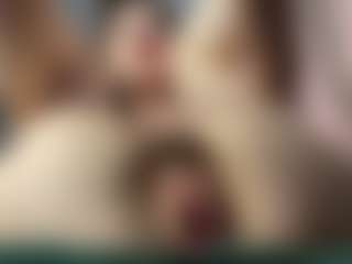Live cam show with RebeLuvNoir - Small Tits on AdultVida.com